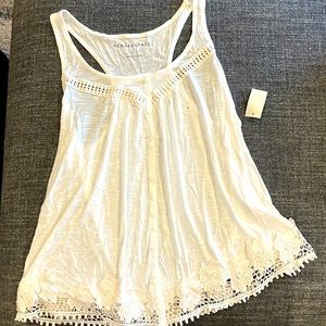 Aeropostale Lace trimmed cream tank top size large NWT